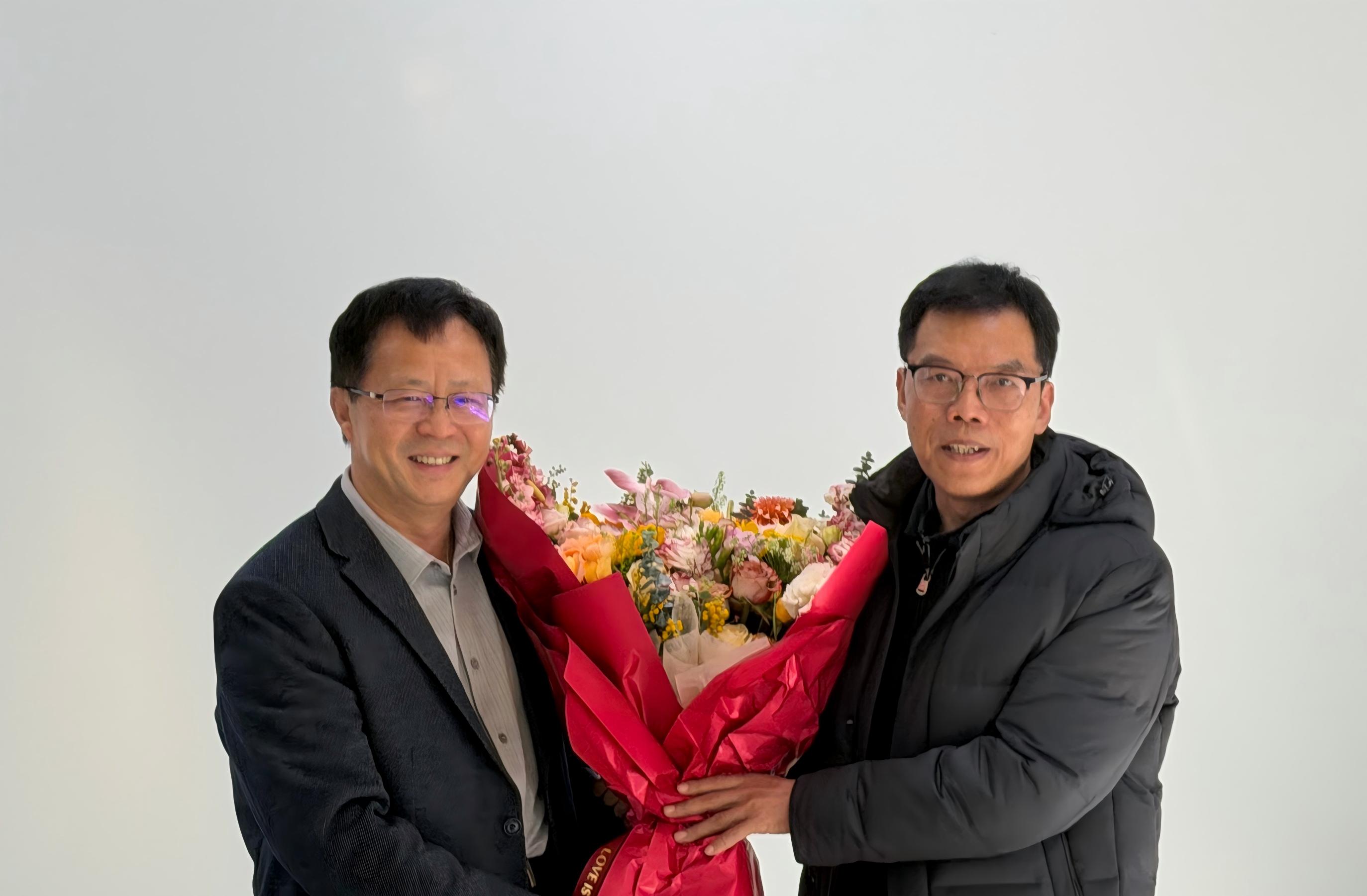 嘉宾来访丨省科技厅辅导陈学华一行莅临6008集团，走访慰问首席科学家章毅教授